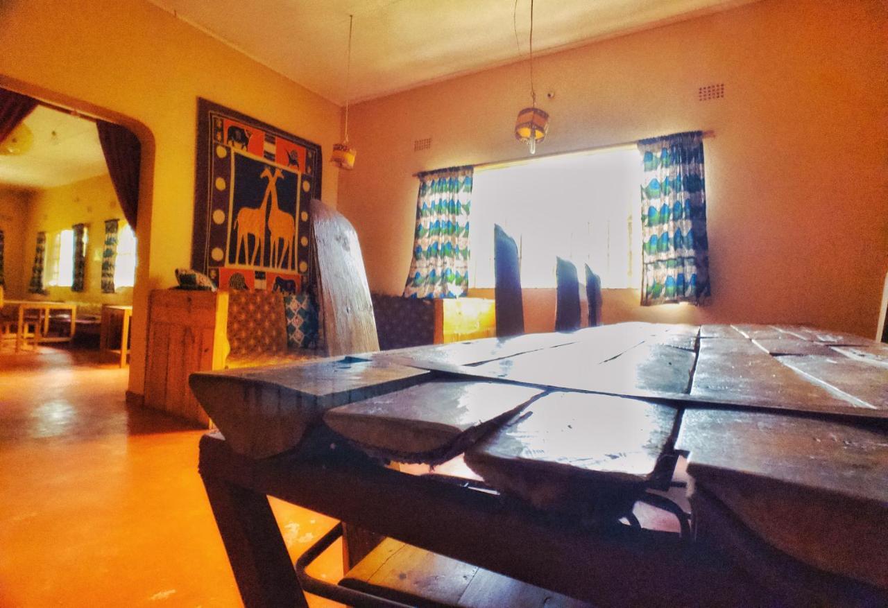 Blend Lodge And Kitchen - Pakachere Zomba Bagian luar foto