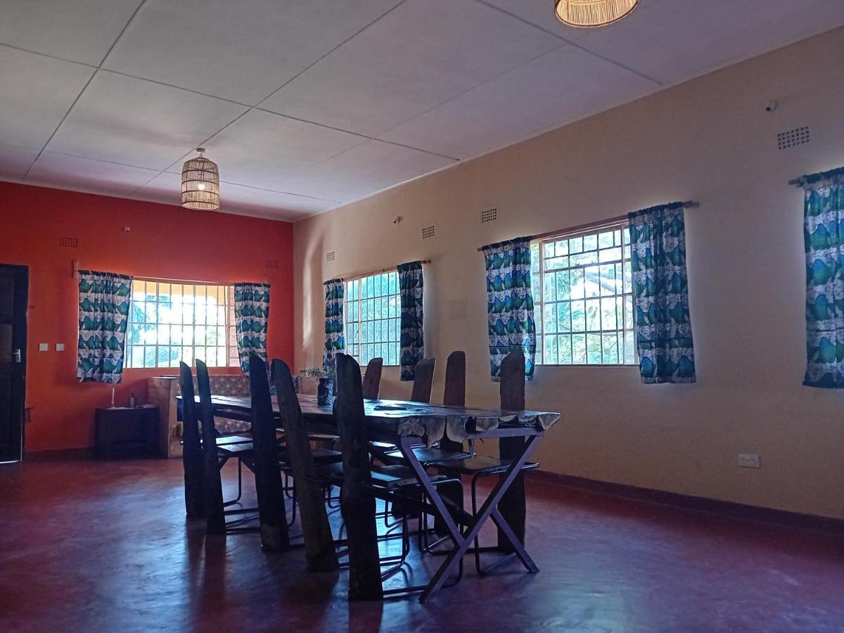 Blend Lodge And Kitchen - Pakachere Zomba Bagian luar foto